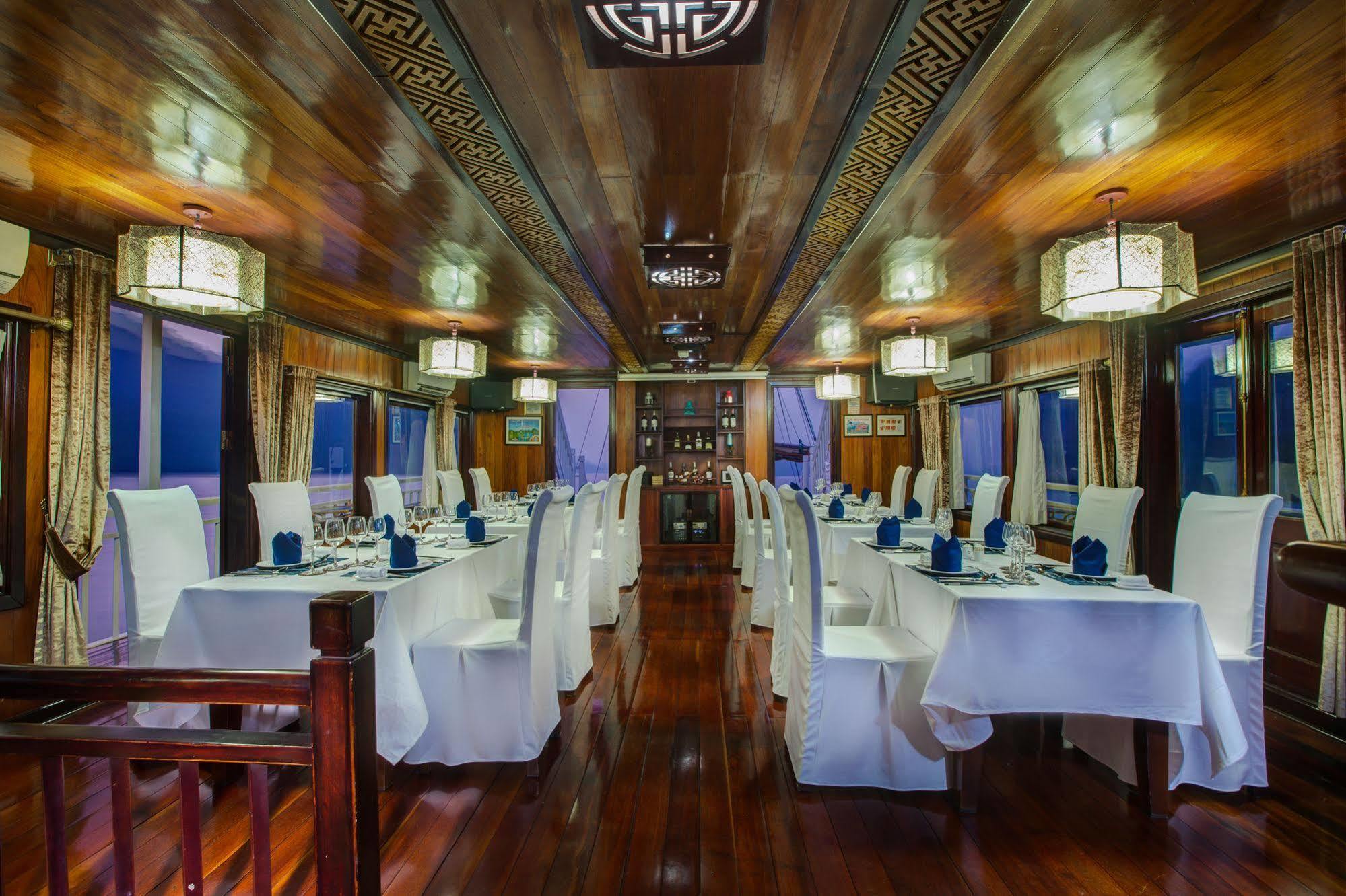 Отель Flamingo Luxury Cruises Халонг Экстерьер фото