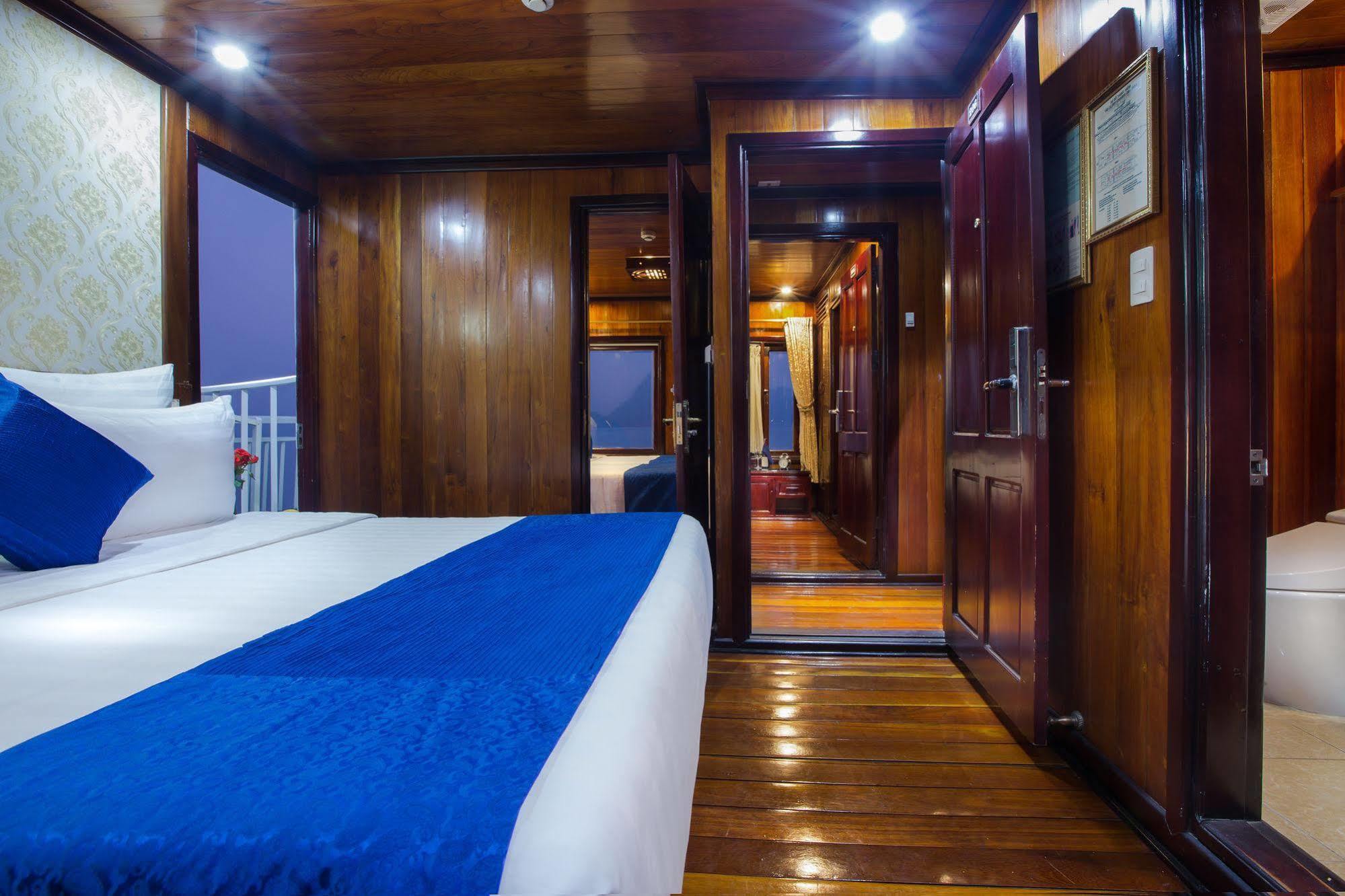Отель Flamingo Luxury Cruises Халонг Экстерьер фото