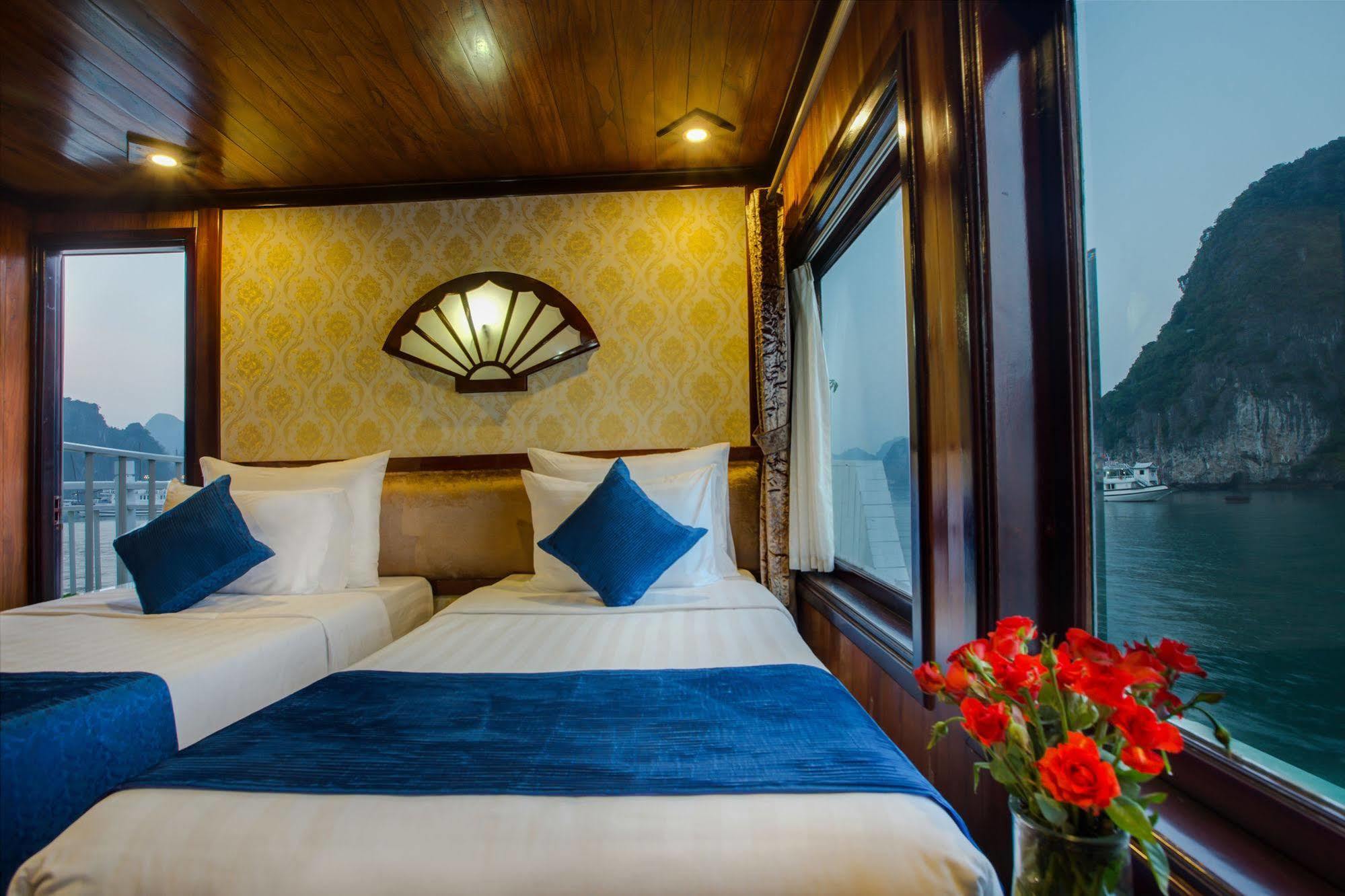 Отель Flamingo Luxury Cruises Халонг Экстерьер фото