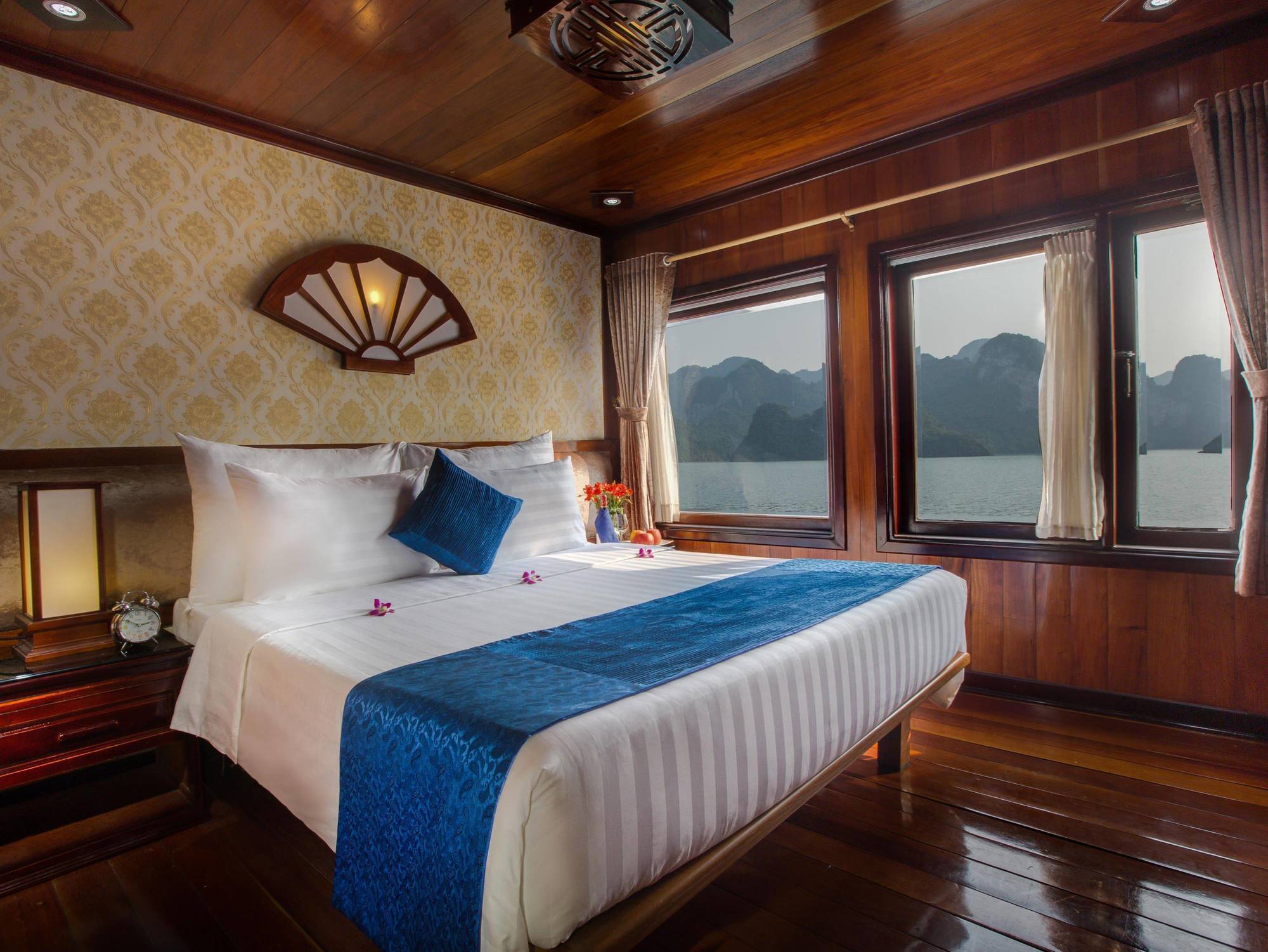 Отель Flamingo Luxury Cruises Халонг Экстерьер фото