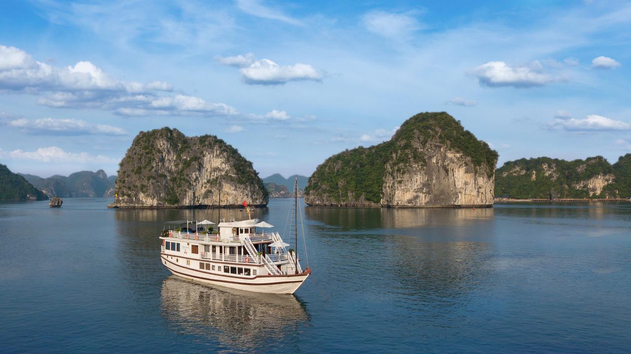 Отель Flamingo Luxury Cruises Халонг Экстерьер фото