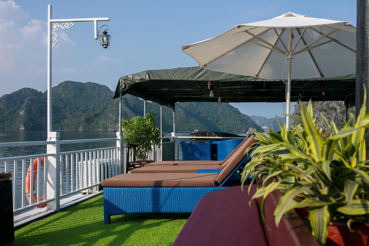 Отель Flamingo Luxury Cruises Халонг Экстерьер фото