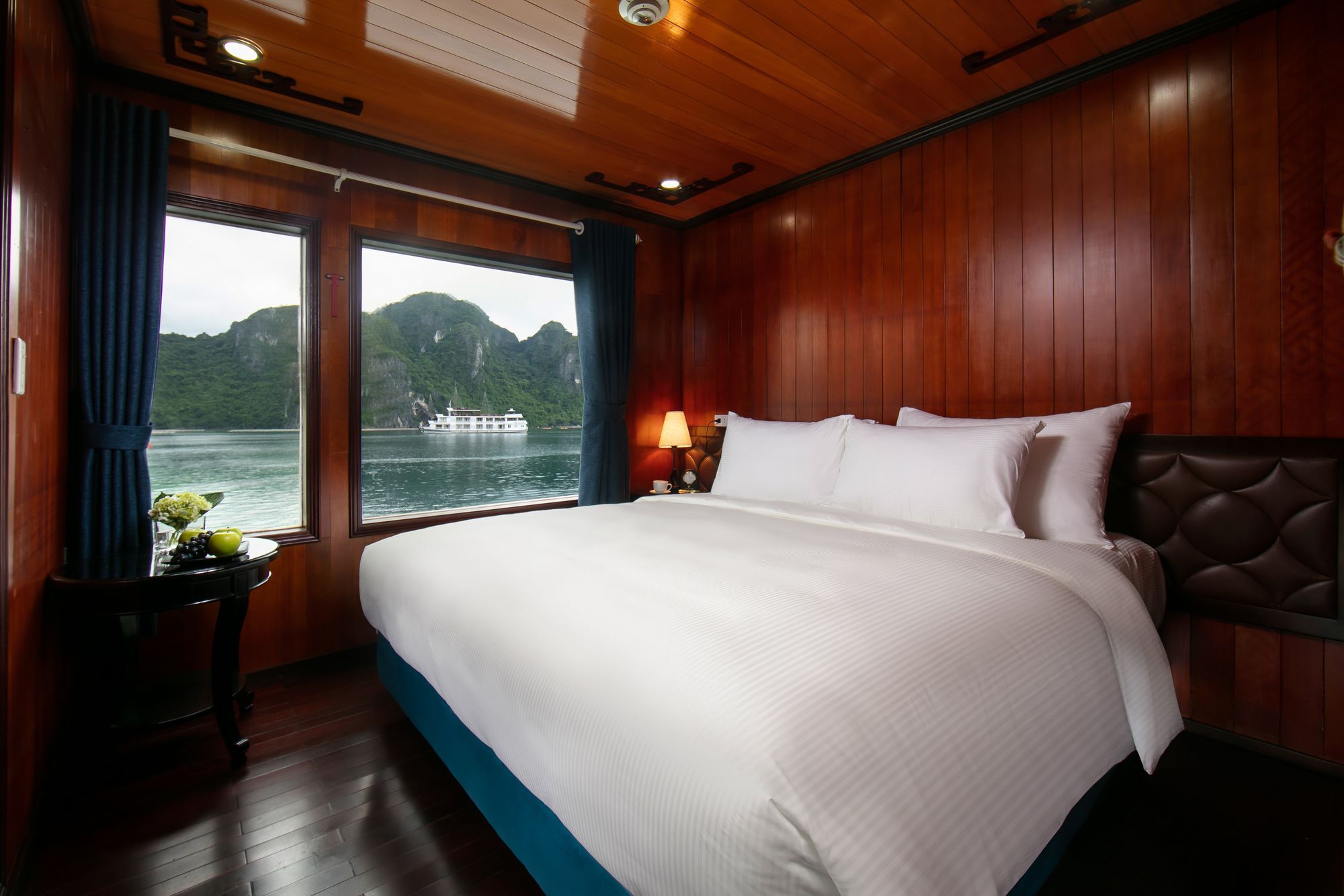 Отель Flamingo Luxury Cruises Халонг Экстерьер фото