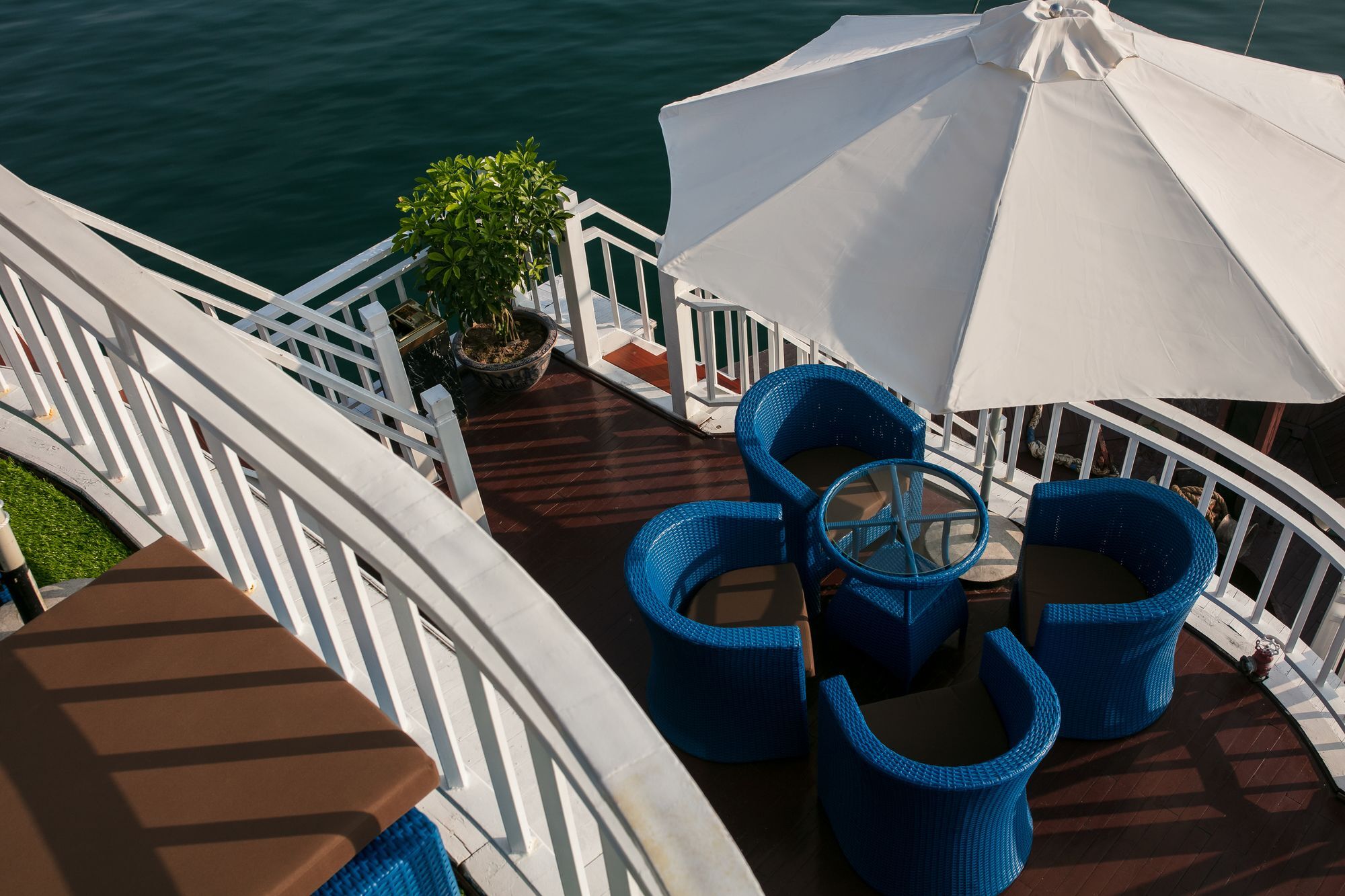 Отель Flamingo Luxury Cruises Халонг Экстерьер фото