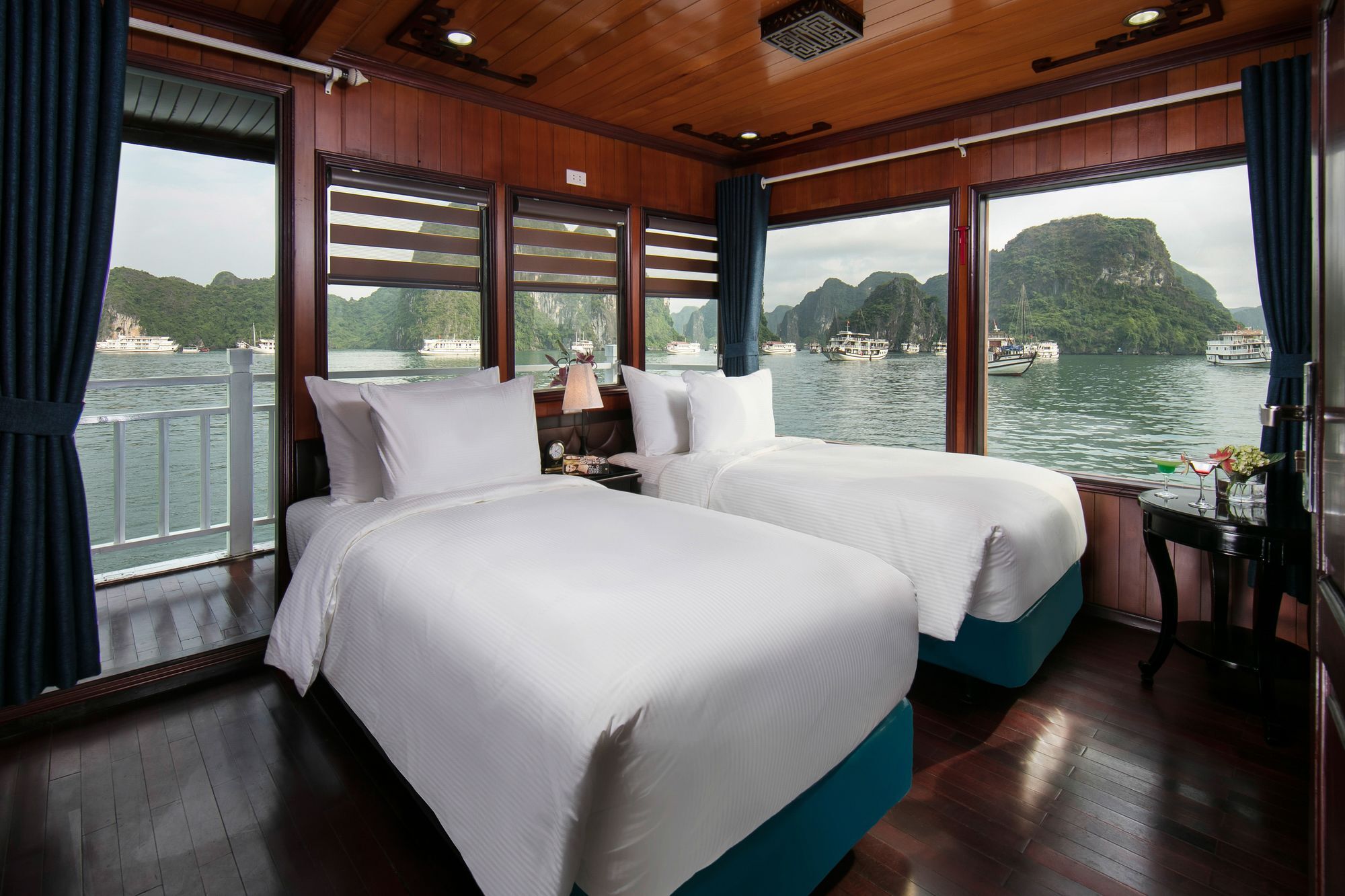 Отель Flamingo Luxury Cruises Халонг Экстерьер фото